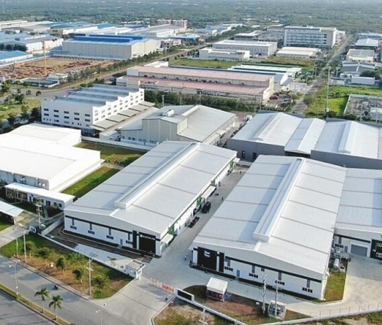 Thi công lắp đặt hệ thống ống nhựa cho nhà máy Deli